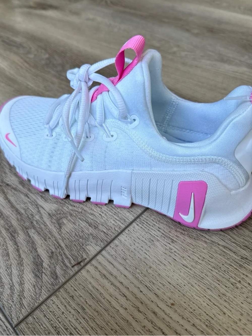 NEW Nike Free Metcon 6 White Elemental Pink - Picture 3 of 5
